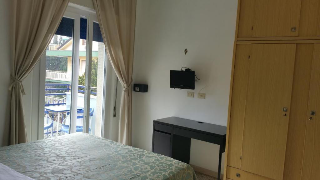 Hotel Canasta Riccione Exterior photo